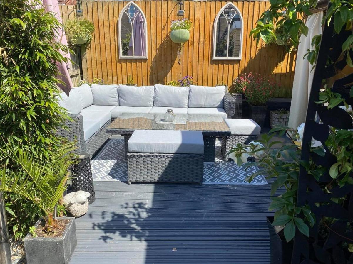 Secret Gem 1 Bed Garden Flat Private Luxury Hot Tub Apartment Bournemouth Exterior foto